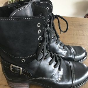 Taos Womens Boots